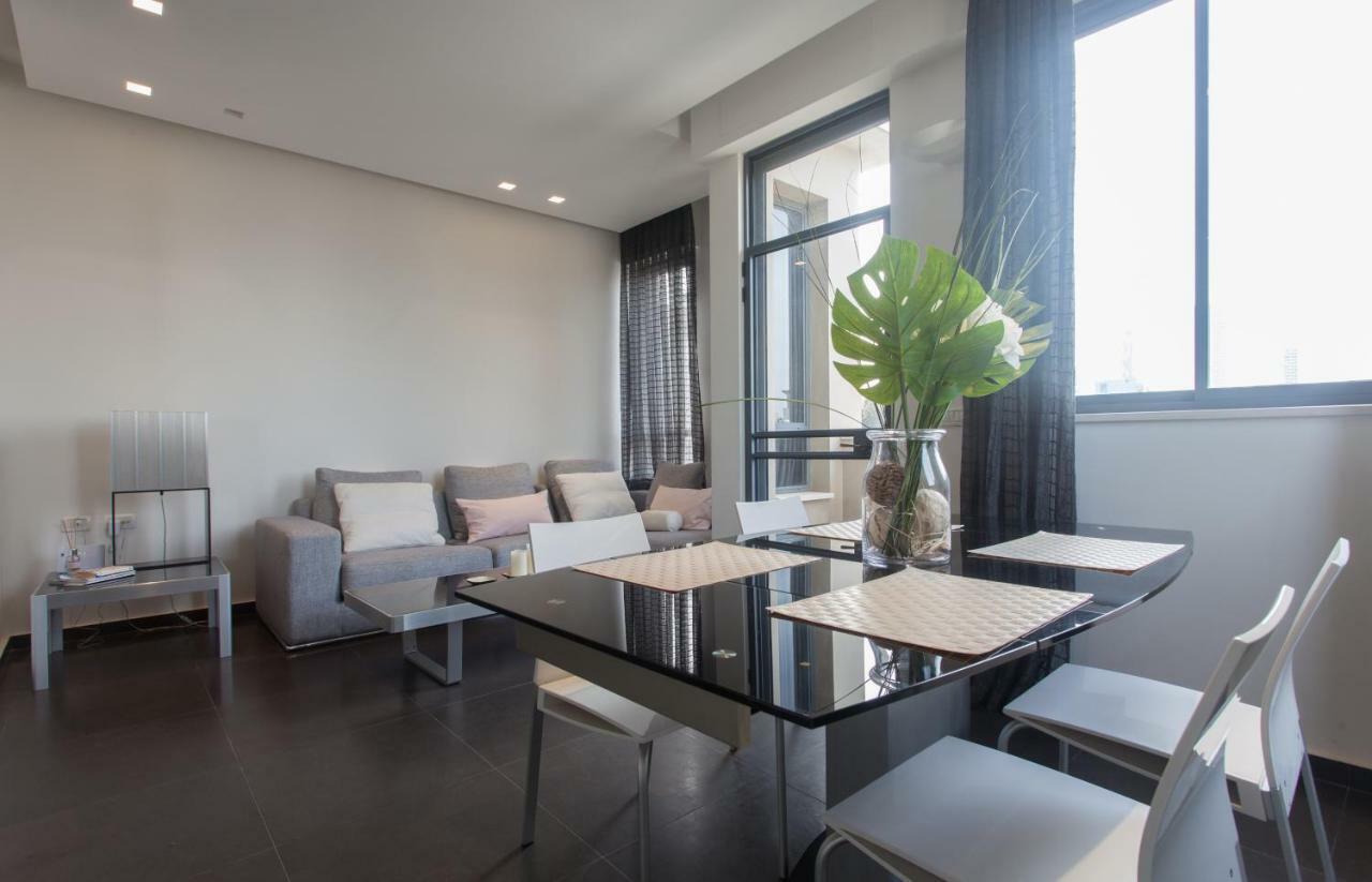 Apartamento Luxury Penthouse 2 Bed Near Rothchild Tel Aviv Exterior foto