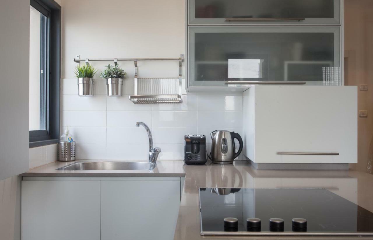 Apartamento Luxury Penthouse 2 Bed Near Rothchild Tel Aviv Exterior foto