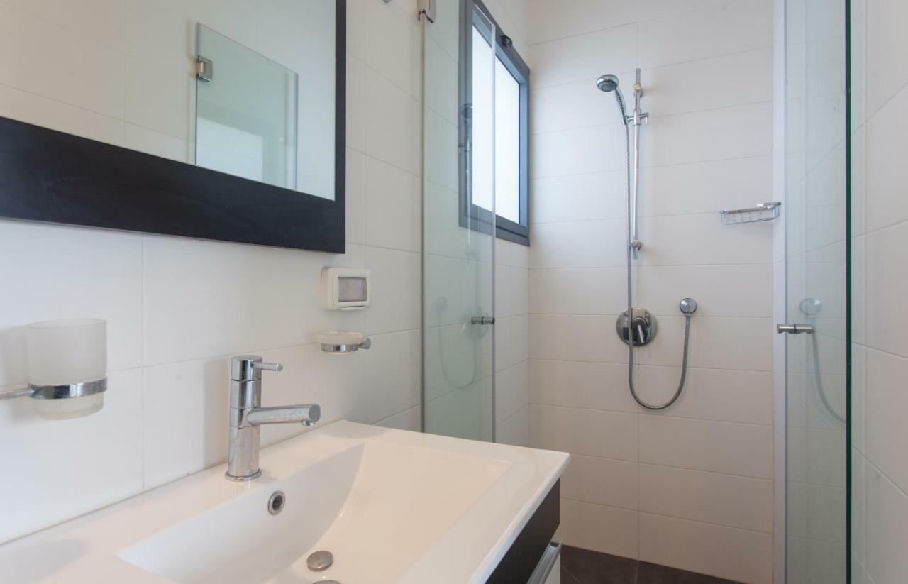 Apartamento Luxury Penthouse 2 Bed Near Rothchild Tel Aviv Exterior foto