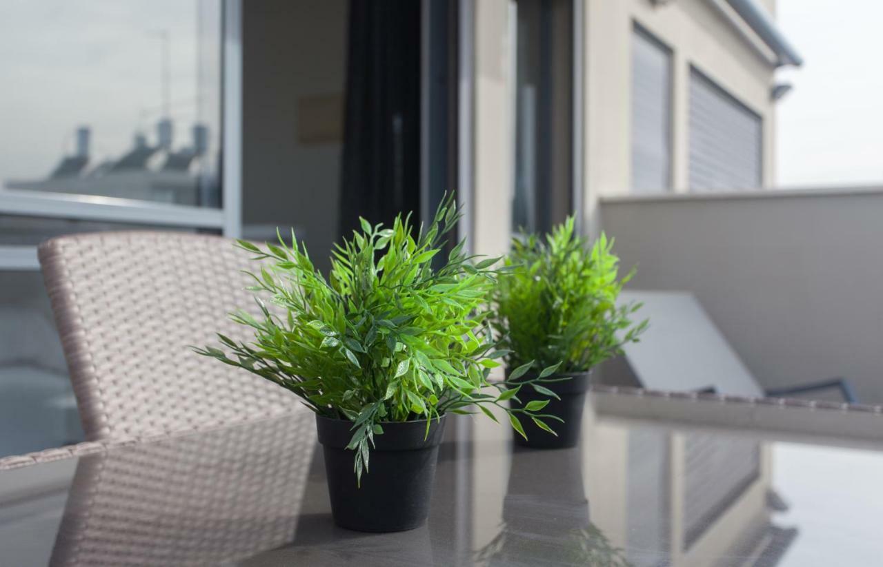 Apartamento Luxury Penthouse 2 Bed Near Rothchild Tel Aviv Exterior foto